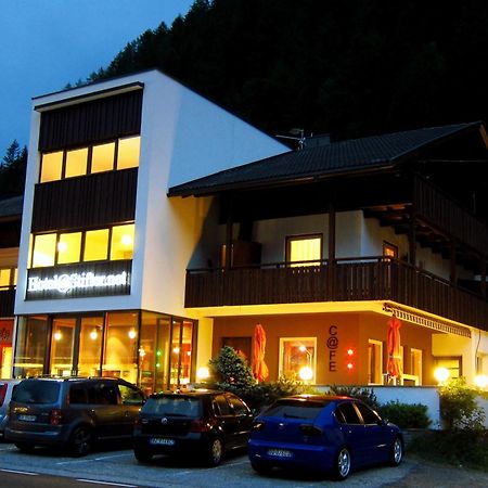 Hotel Stifter Lutago Ngoại thất bức ảnh