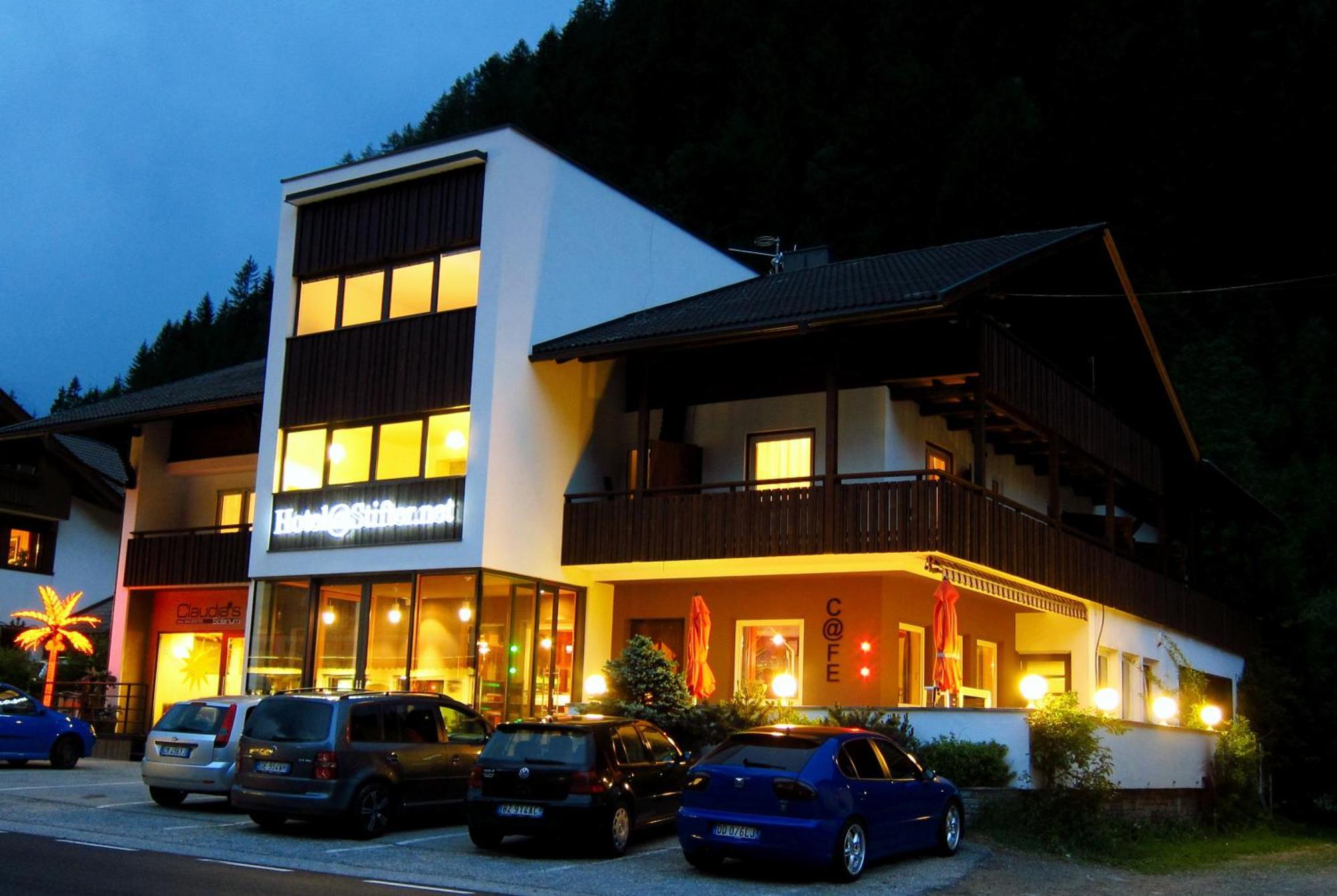 Hotel Stifter Lutago Ngoại thất bức ảnh